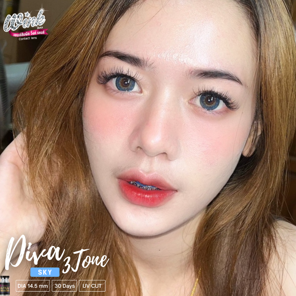 Diva 3 Tone Blue Color Lenses by Wink Lens fashion contact lenses – close-up on eye