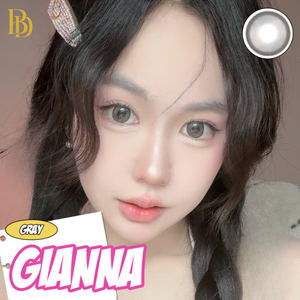 Gianna Gray fashion contact lenses – close-up on eye
